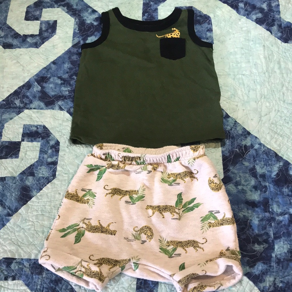Old Navy Baby Outfit - Picture 1 of 7